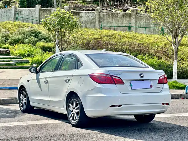 Changan Eado 2015