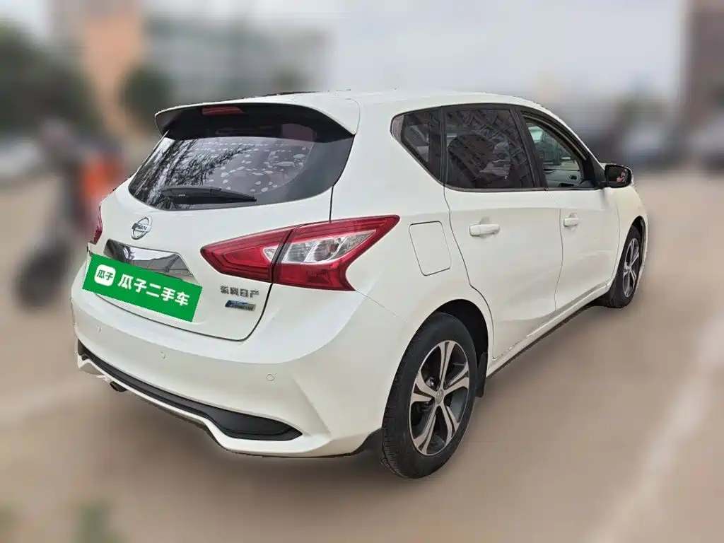 Nissan Tiida 2017 — фото 5