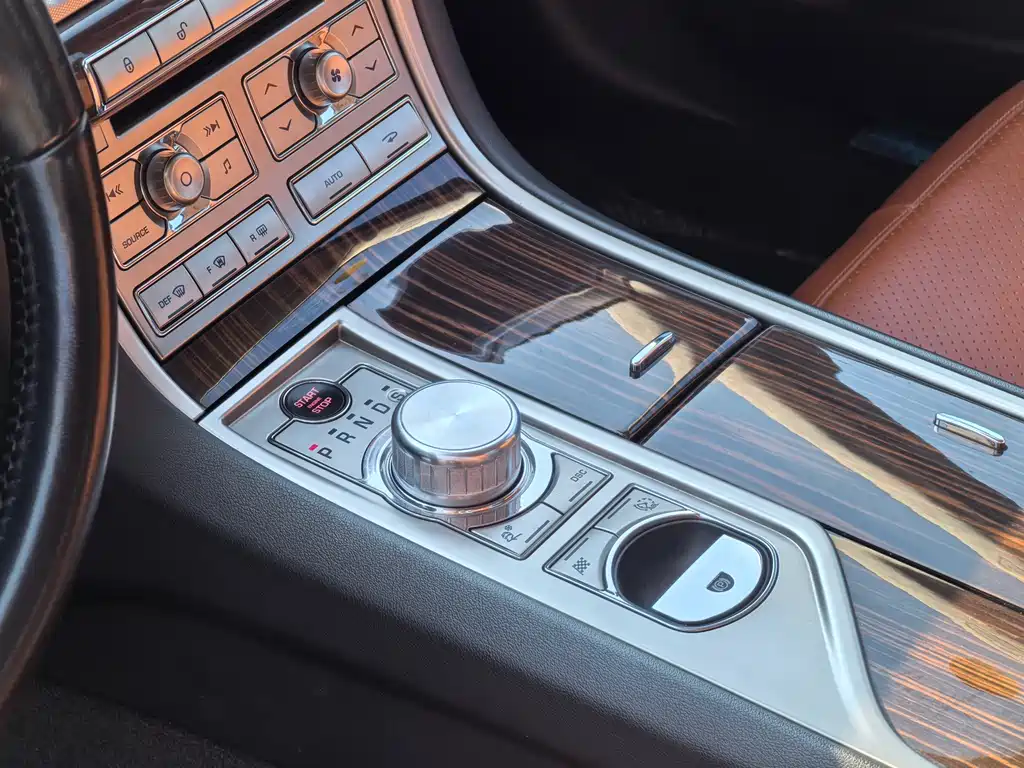 Jaguar XF 2013 — фото 13