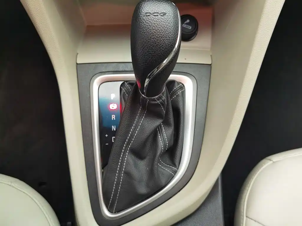 Buick Excelle 2019 — фото 13