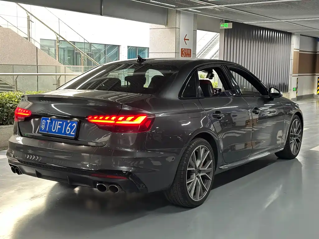 Audi S4 2023