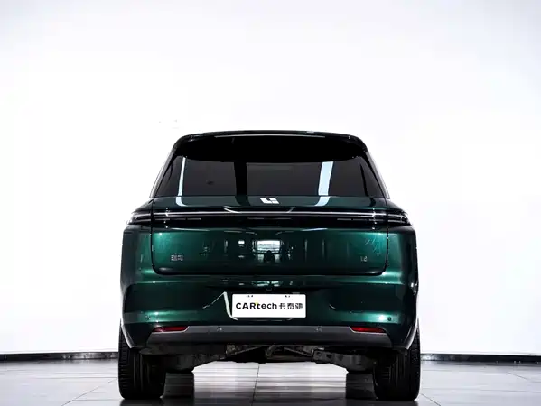 Li Auto L8 2025