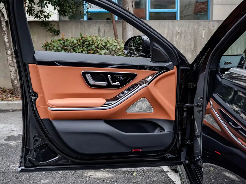 Mercedes-Benz S-Class 2023 — фото 17