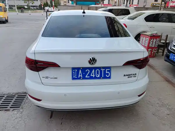 Volkswagen Sagitar 2022