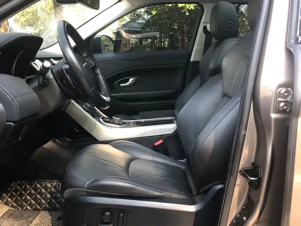 Land Rover Evoque 2017 — фото 15