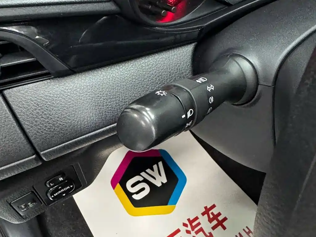 Toyota Yaris L 2022 — фото 14
