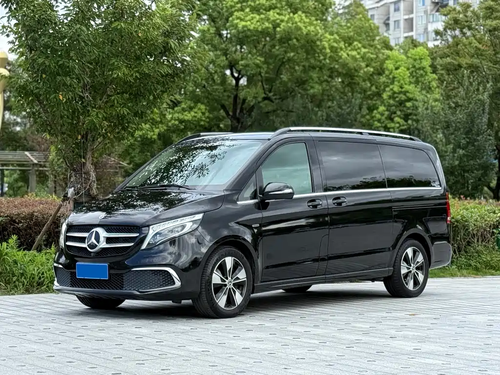 Mercedes-Benz V-Class 2022 — фото 7