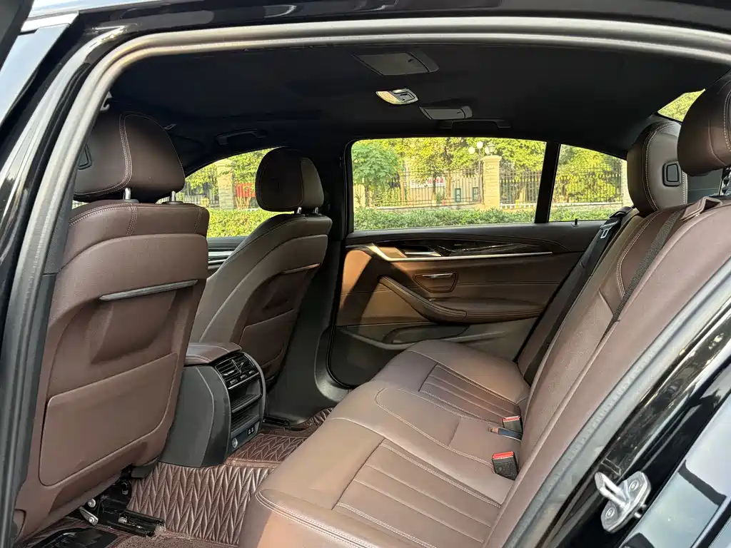BMW 5 Series 2020