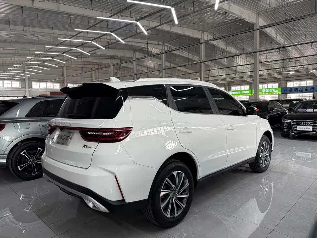 Geely Vision X6 2022 — фото 9