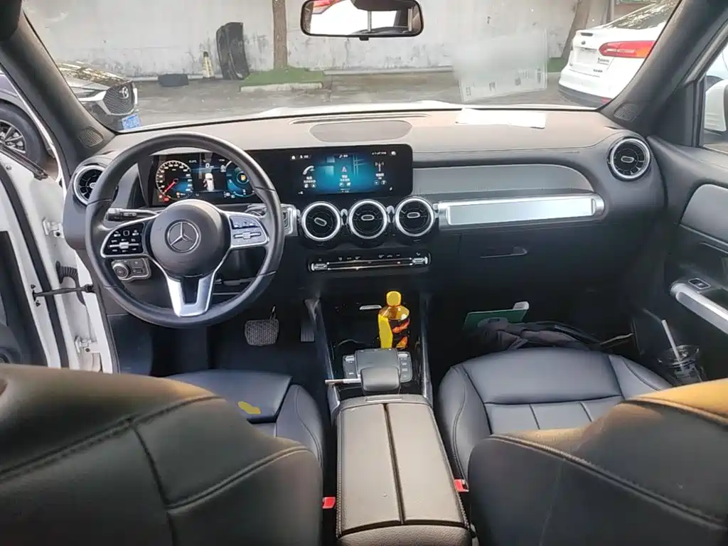 Mercedes-Benz GLB 2023 — фото 10