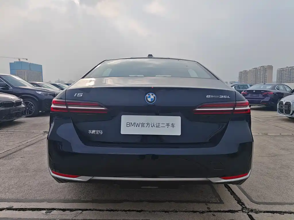 BMW i5 2026 — фото 4