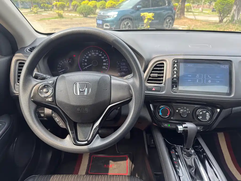 Honda Vezel 2019 — фото 8
