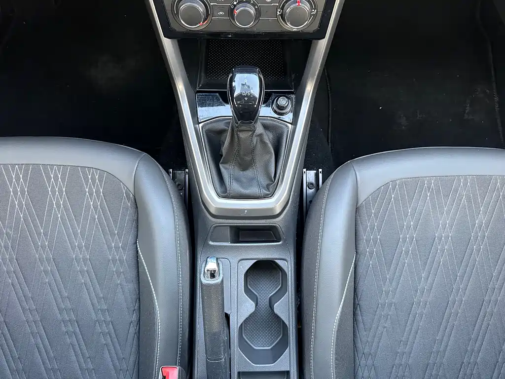 Volkswagen T-Cross 2020 — фото 14
