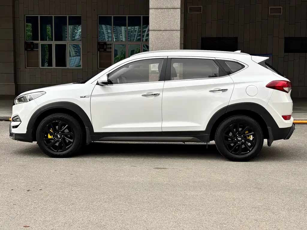 Hyundai Tucson 2016 — фото 7
