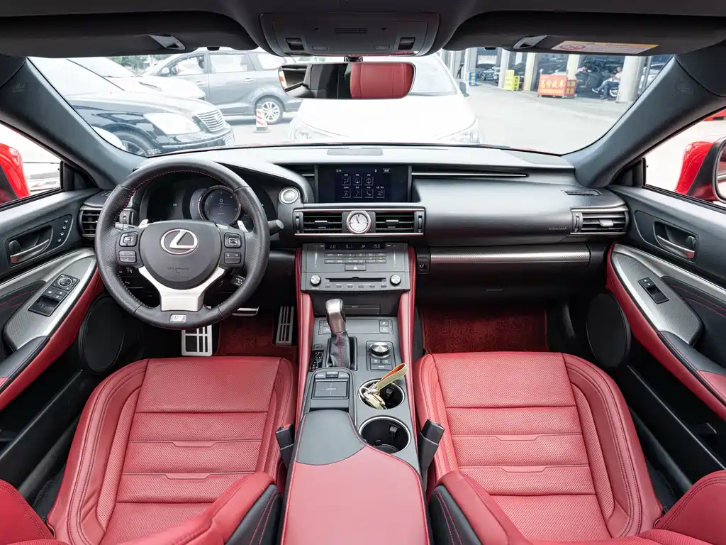 Lexus RC 2016 — фото 11