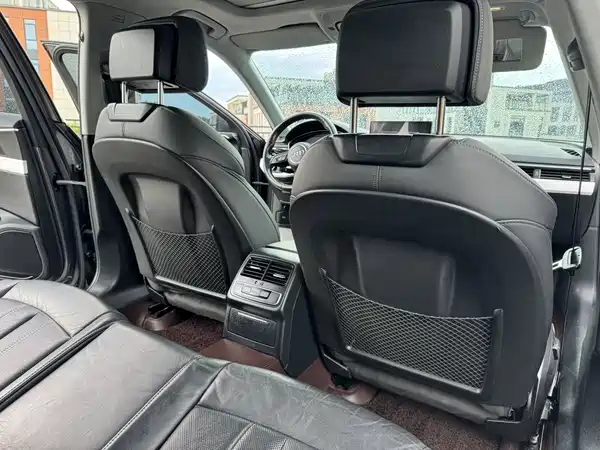 Audi A4L 2020