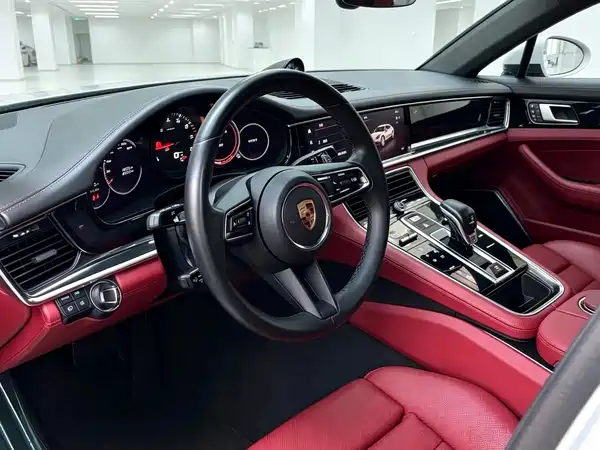 Porsche Panamera 2022