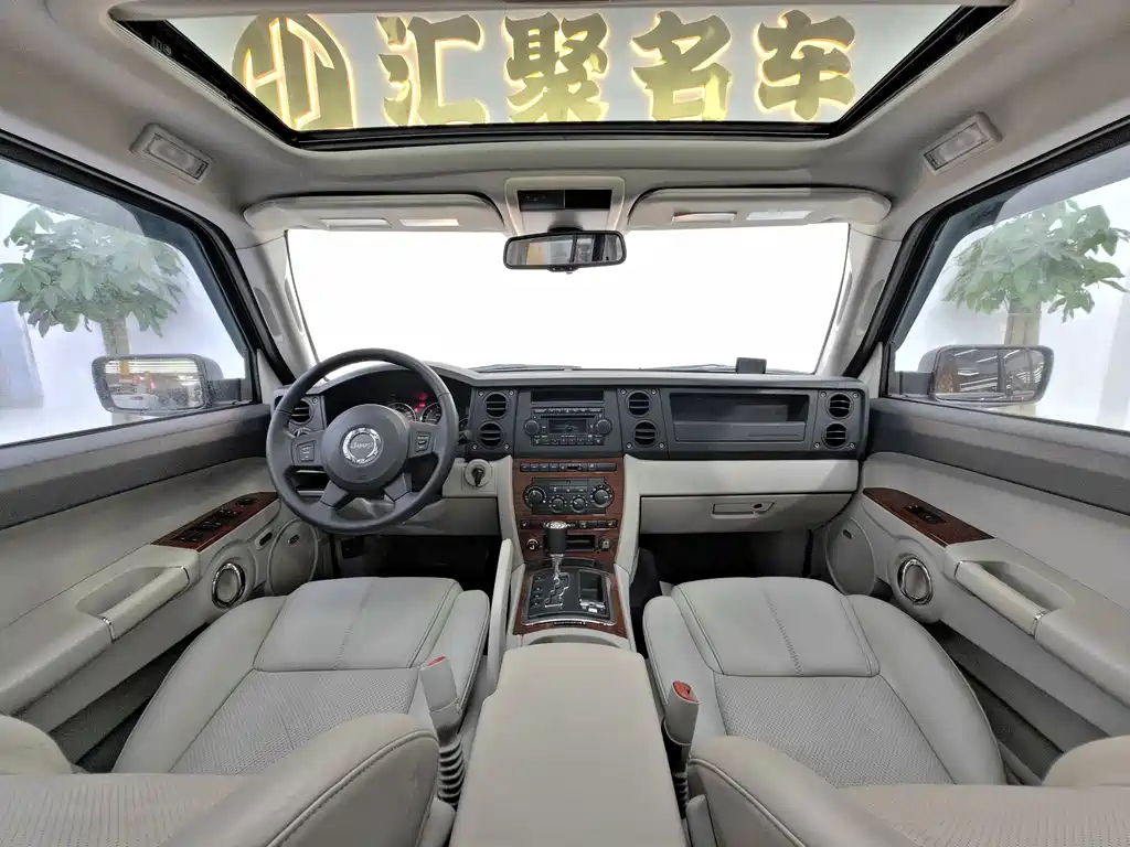 Jeep Commander Classic 2007 — фото 30
