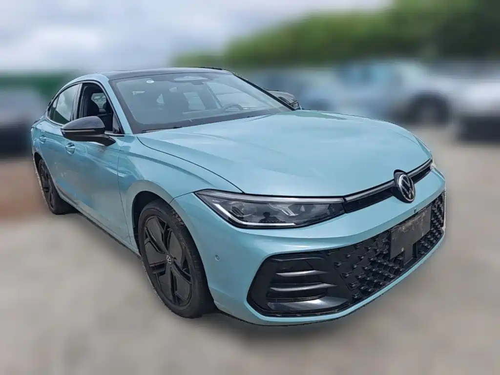 Volkswagen Passat 2024