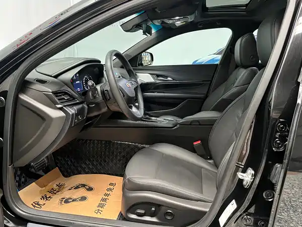 Cadillac CT4 2024