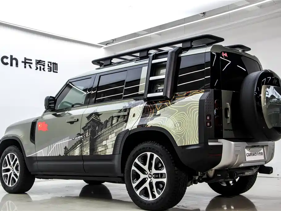Land Rover Defender 2023 — фото 6