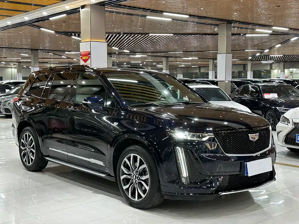 Cadillac XT6 2021 — фото 3