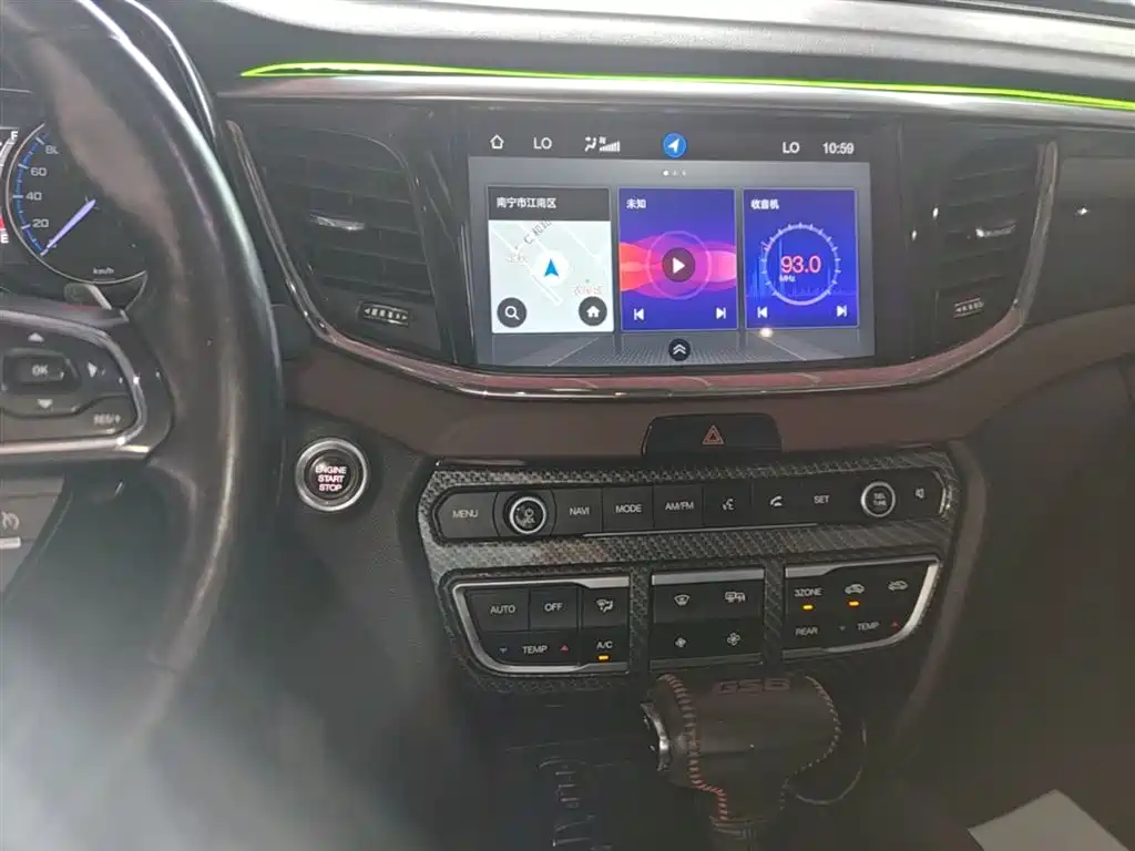 GAC Motor Trumpchi GS8 2017 — фото 12