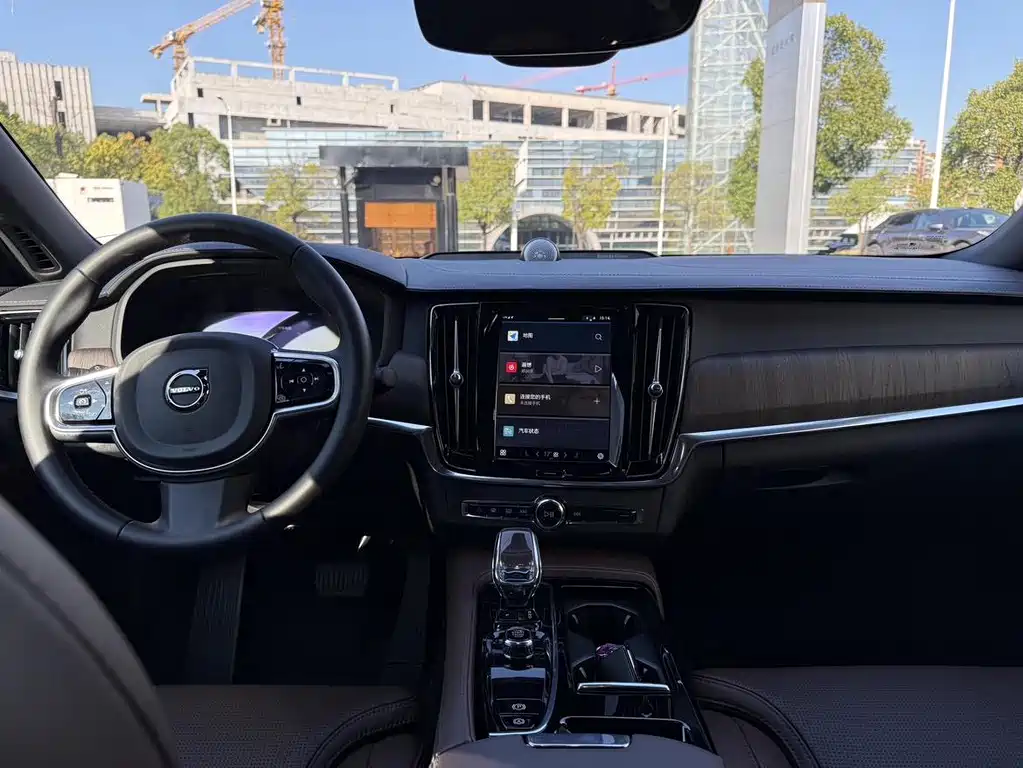 Volvo S90 PHEV 2024 — фото 13