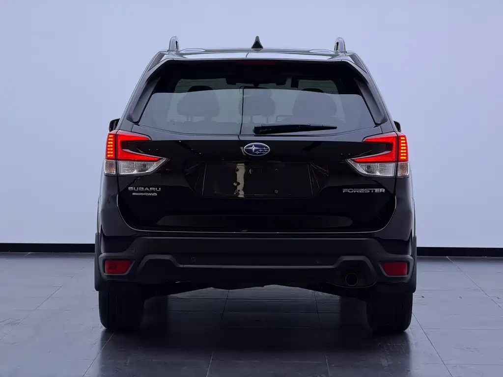 Subaru Forester 2019 — фото 12