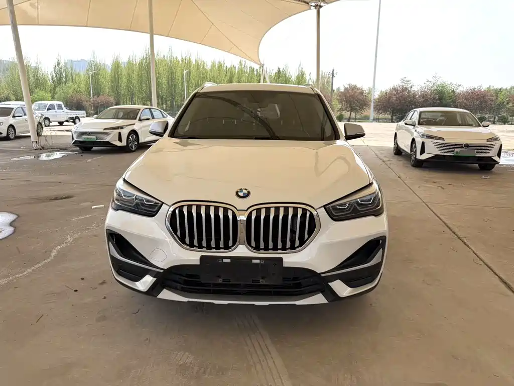 BMW X1 2021 — фото 2