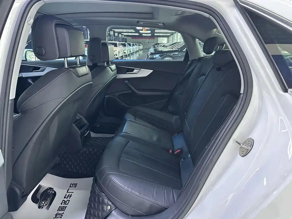 Audi A4L 2020