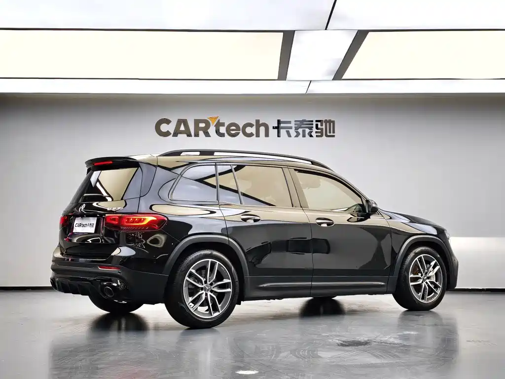 Mercedes-Benz GLB AMG 2023