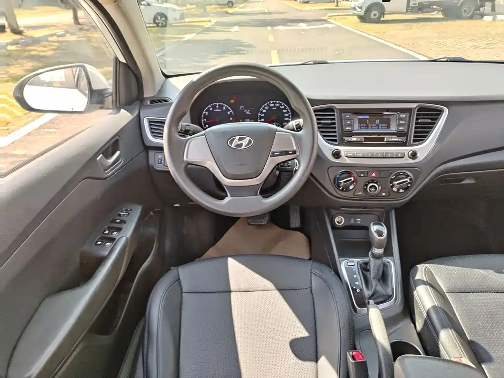 Hyundai Verna 2017 — фото 4