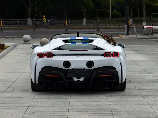 Ferrari SF90 2020