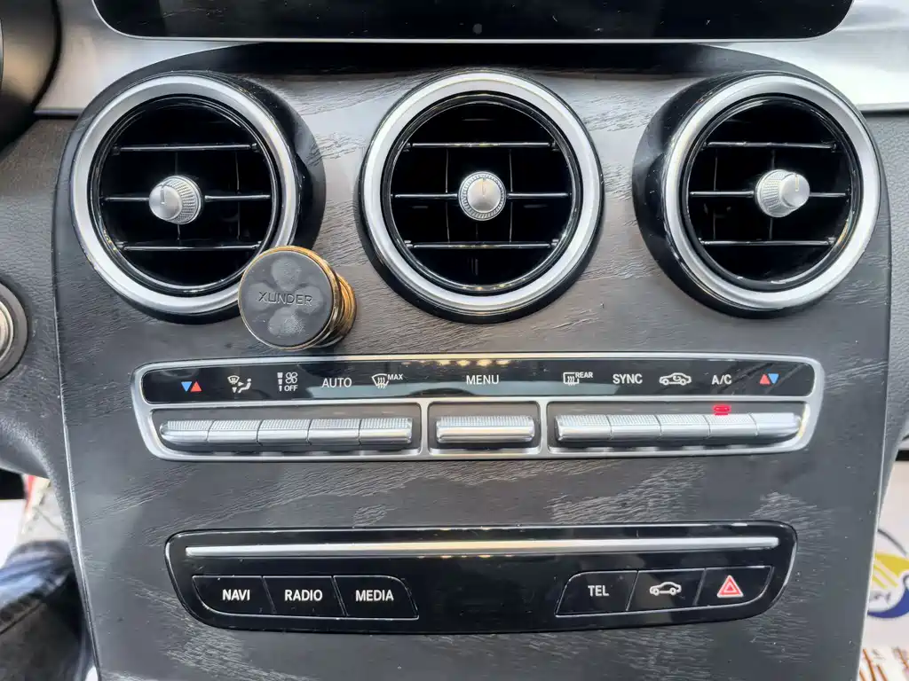 Mercedes-Benz C-Class 2019 — фото 14