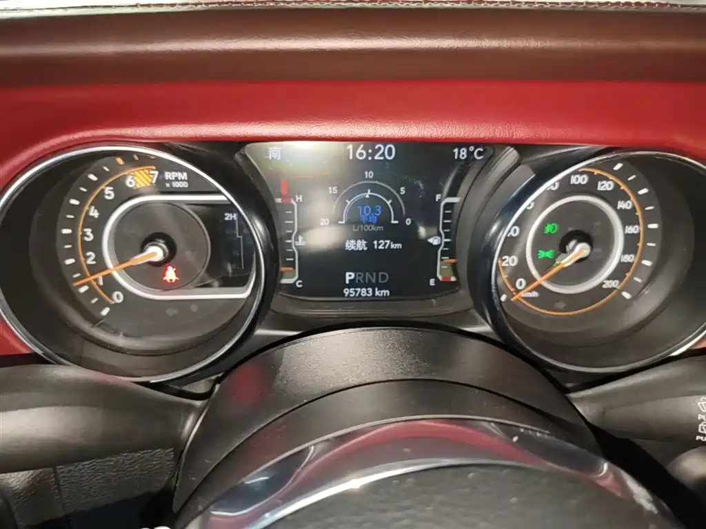 Jeep Wrangler 2020 — фото 12