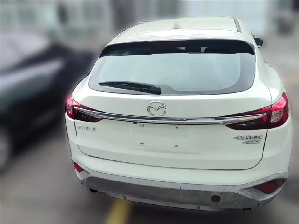Mazda CX-4 2019 — фото 10
