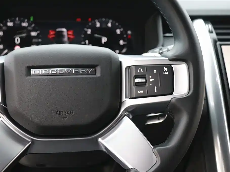 Land Rover Discovery 2025 — фото 17