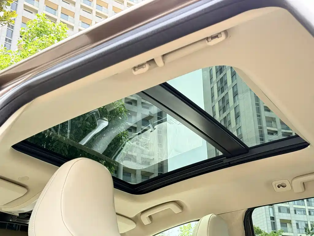 Volvo XC60 2013 — фото 15