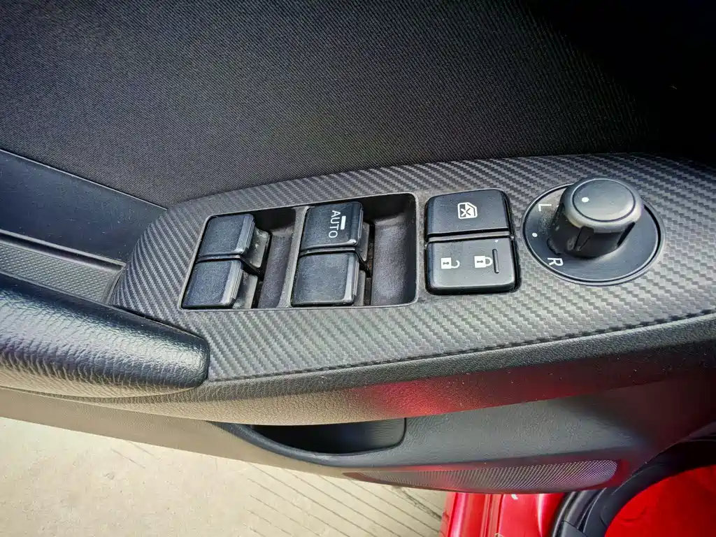 Mazda 3 Axela 2016 — фото 11