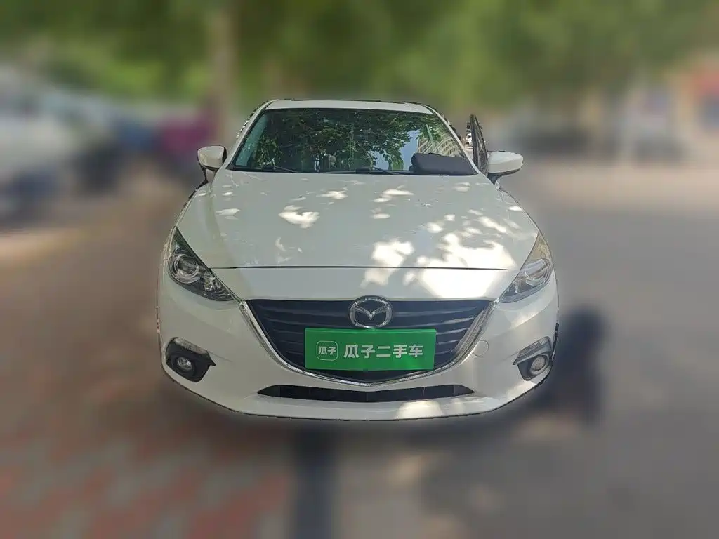 Mazda 3 Axela 2016 — фото 24