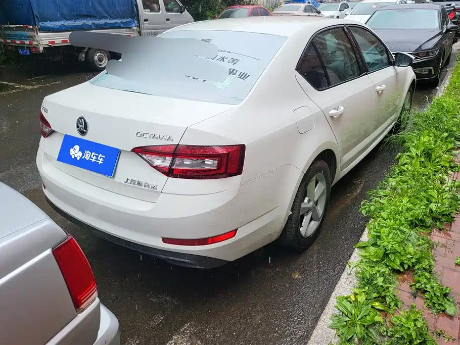 Skoda Octavia 2019 — фото 3