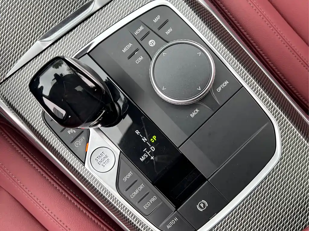 BMW 3 Series 2021 — фото 14