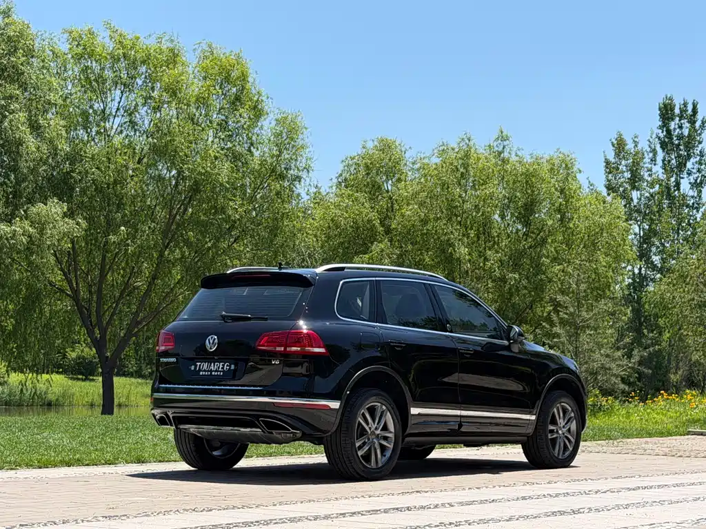 Volkswagen Touareg 2018 — фото 33