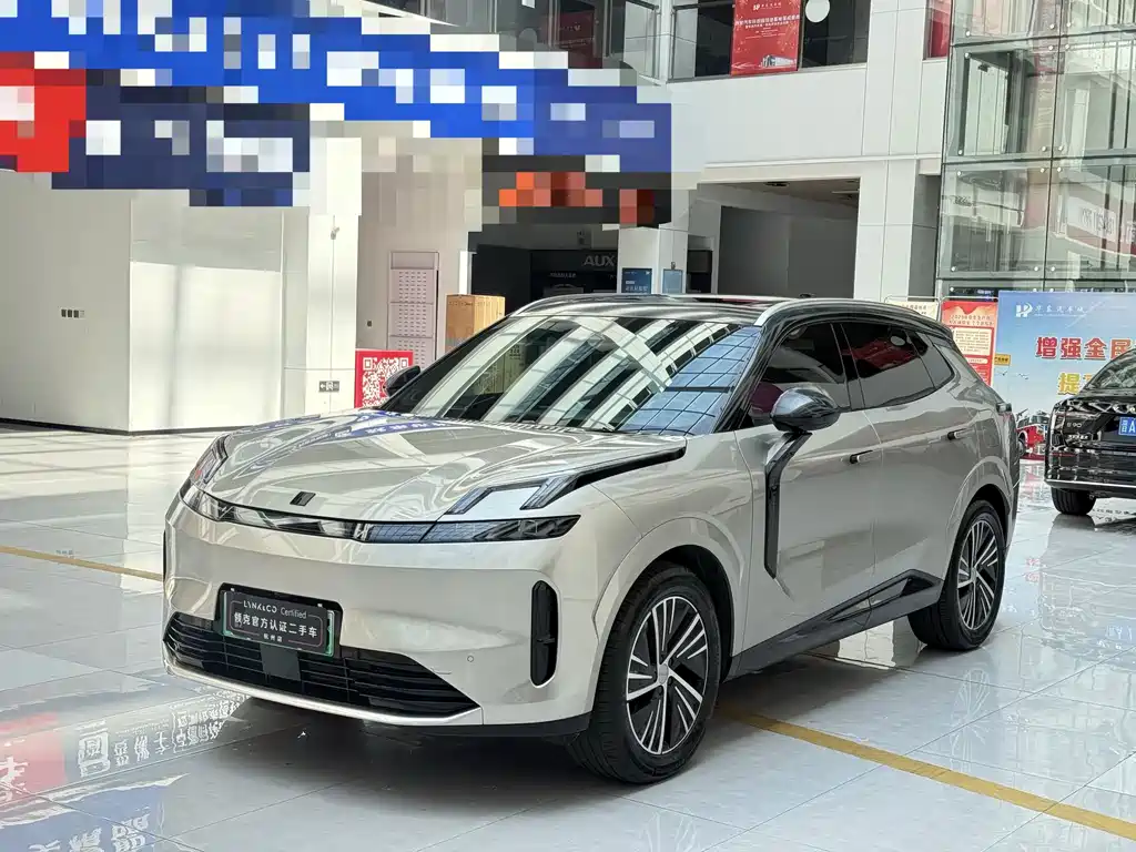 Lynk & Co 08 EM-P 2024