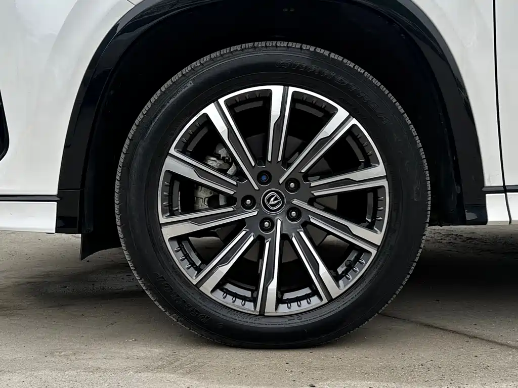 Changan CS75 PLUS 2023 — фото 4