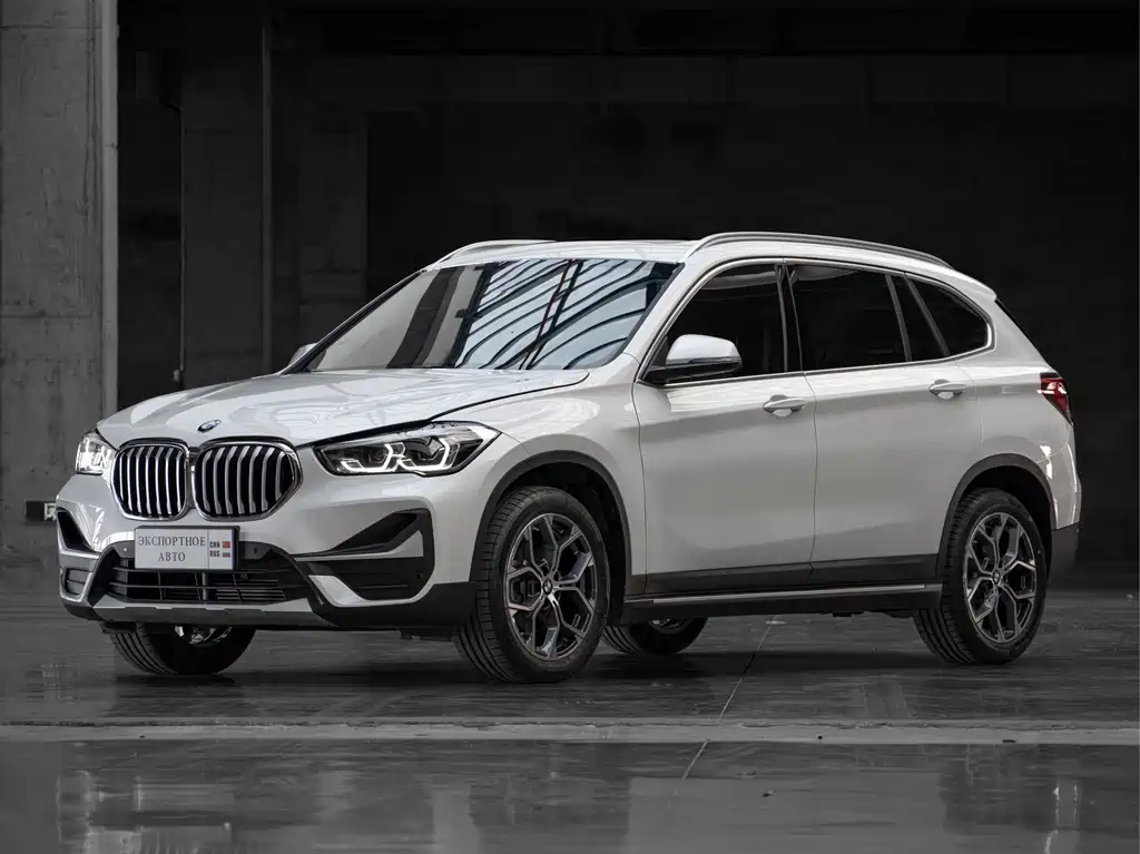 BMW X1 2022 — фото 1