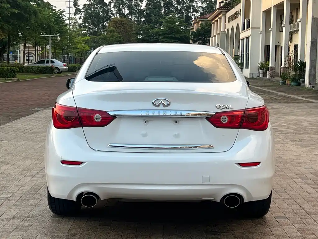 Infiniti Q50L 2015 — фото 8