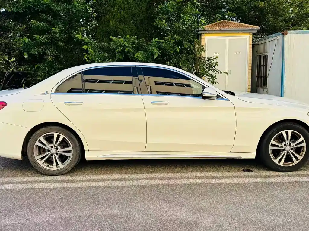 Mercedes-Benz C-Class 2016