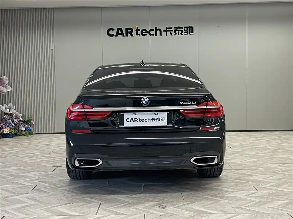 BMW 7 Series 2019 — фото 6